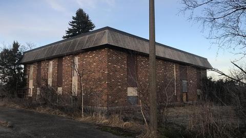 No music here - Old-Radio-Station29.jpeg