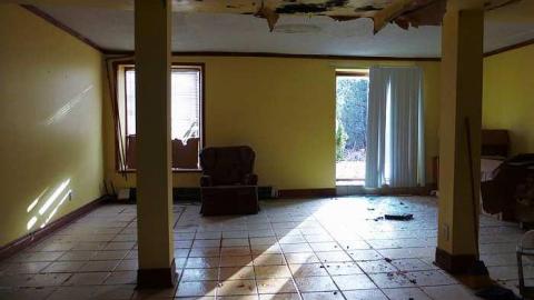 Strange Design - P1130032.jpg