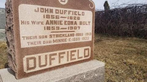 Parkinson Pioneers - Parkinson-Pioneer-Cemetery10.jpg