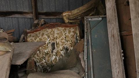 Farm Remains - Thorold-Playboy-Mansion18.jpeg