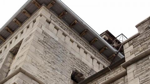 Beautiful Building - Niagara-Falls-Police-Station41.jpeg