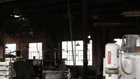 Outside Looking in - 0581FBC9-DA1E-48E6-BEEA-5248EAF8BF1D.jpeg