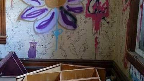 Three Trips '17 - The-Prettiest-Street169.jpg