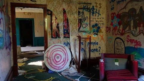 Three Trips '17 - The-Prettiest-Street207.jpg