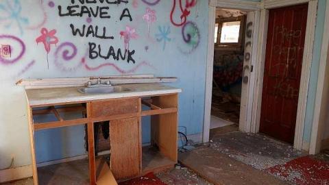 Three Trips '17 - The-Prettiest-Street176.jpg