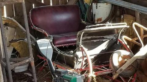 Architectural Anomalies - Road-Sign-Shack6.jpg