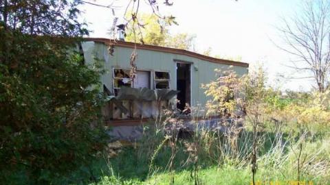 Photo from Last Trailer on left