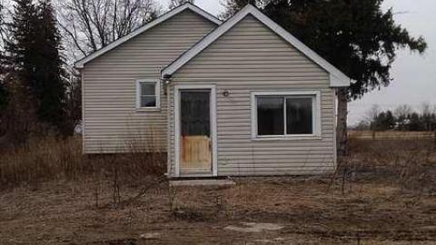 April 9/2018 - Small-Country-House25.jpg