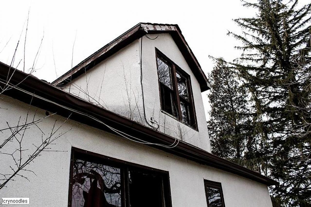 Sad Home - 8FC8523D-2BF9-4024-A2CA-35DB6313AF67.jpeg