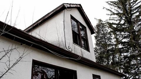 Sad Home - 8FC8523D-2BF9-4024-A2CA-35DB6313AF67.jpeg