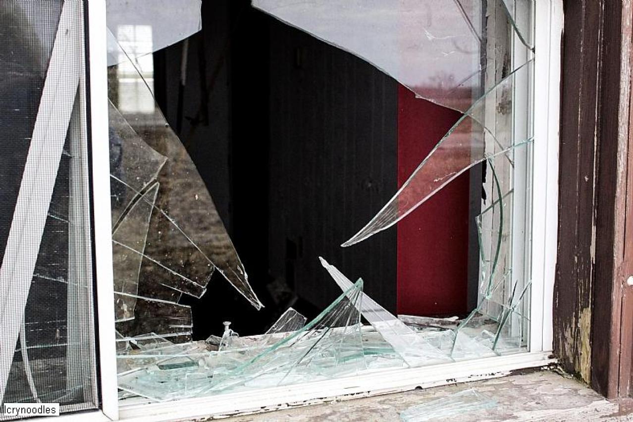 Sad Home - 3F9AEB85-423B-4934-B3FB-72EA39E2242F.jpeg