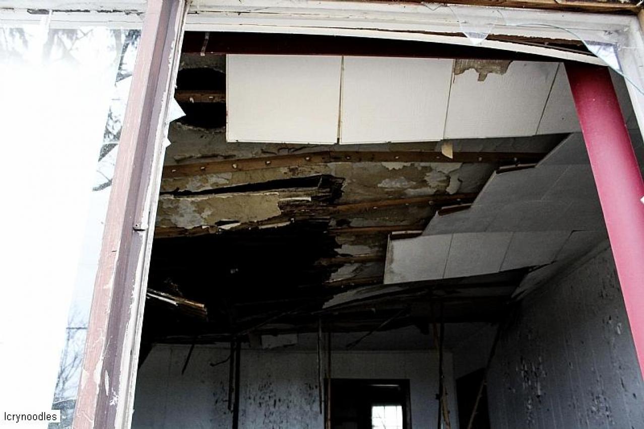 Sad Home - 32A73419-A2E9-4639-A85F-90EA78C0D6F5.jpeg