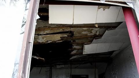 Sad Home - 32A73419-A2E9-4639-A85F-90EA78C0D6F5.jpeg