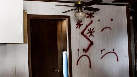 Sad Home - BEE52344-6C82-4638-A386-4C647F27788C.jpeg