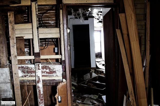 Sad Home - 3F69DC30-5B66-47A9-84E2-22B5C852CEF5.jpeg