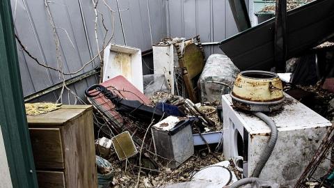 Hoarders - CDE57814-9201-401D-92CB-C44EE06D7E74.jpeg