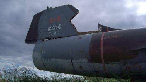Markham Airport: Plane Graves - Markham, Ontario
