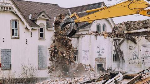 The Final Visit - The-Prettiest-Street30.jpg