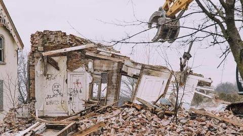 The Final Visit - The-Prettiest-Street31.jpg