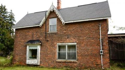 Tyrconnell 2011 - Tyrconnell-(ghost-town)14.jpg