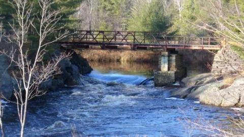 Ragged Edge - Ragged-Rapids-(ghost-town)26.jpg