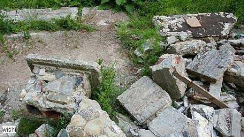 Photo from LttV R.I.P