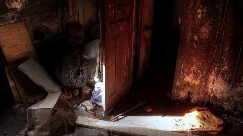 Hang In There Baby - 9a.jpg