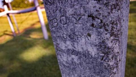 Turbineview  - Lakeview-Pioneer-Cemetery3.jpg