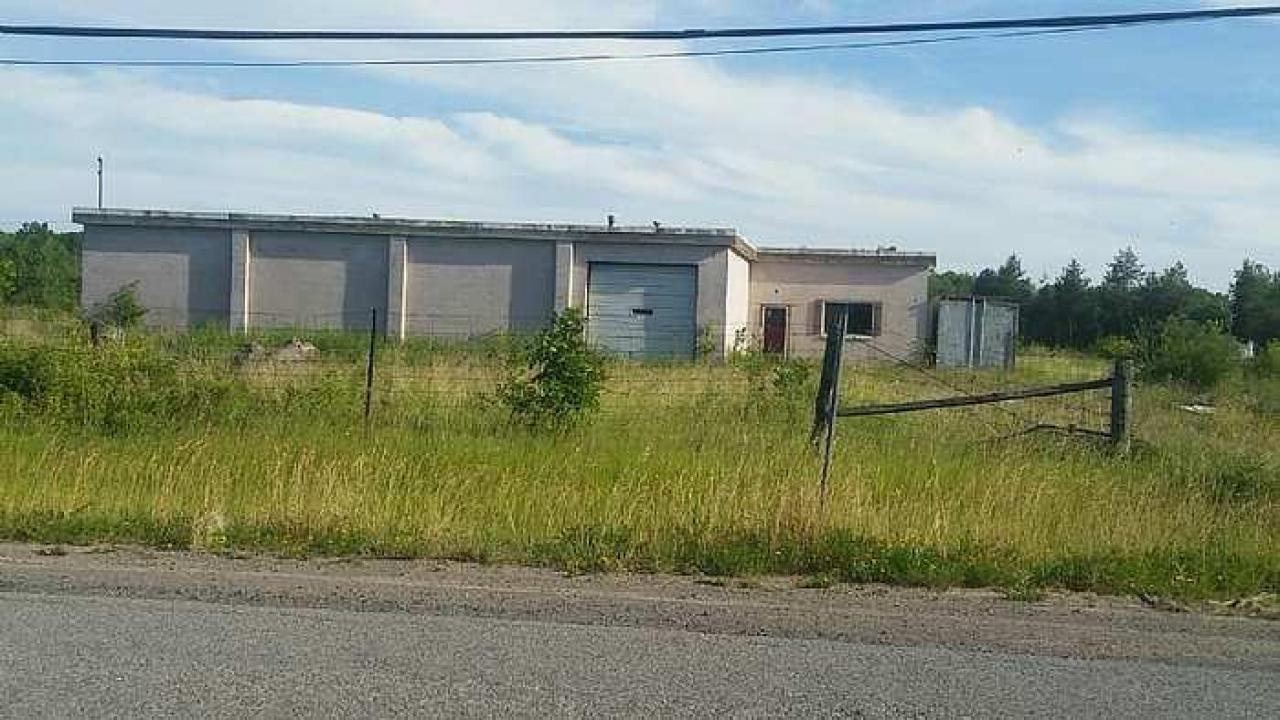 Building/House (2018) - Snapchat-1479178187.jpg