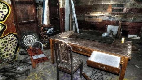 2016 Visit - Revoluchien-Garage7.jpg