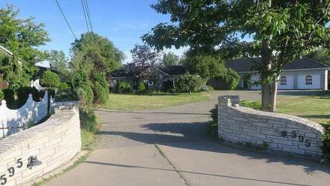 what will soon be no more - Someones-dream-home34.jpg