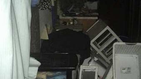 Hoarders: Buried Alive - IMG_3179.jpg