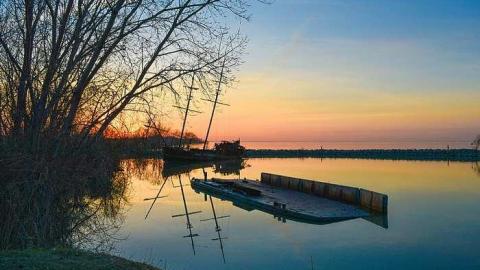 Sunset - Le-Grande-Hermine-Ghost-Ship64.jpg