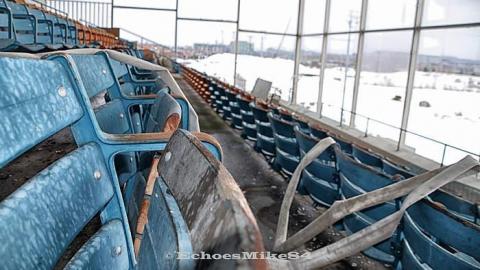 Inside the hippodrome - Bye-Bye-Baby-Blue16.jpg