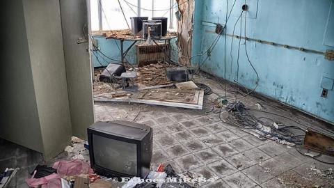 Inside the hippodrome - Bye-Bye-Baby-Blue19.jpg