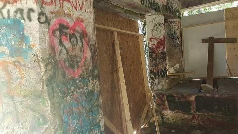 Eugenia Falls - Eugenia-Falls--Ghost-Town47.jpg