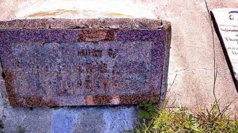 Called Hence By Early Doom - Wroxeter-Presbyterian-Cairn11.jpg