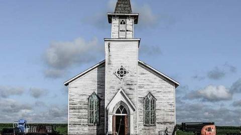 In the Tall Grass - Church-in-the-Tall-Grass8.jpg