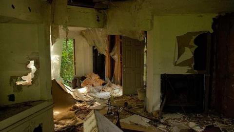 houses long lost - Migrant-camp36.jpg