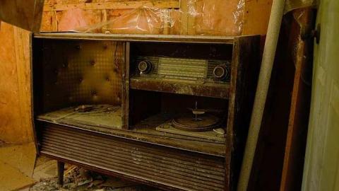 houses long lost - Migrant-camp41.jpg