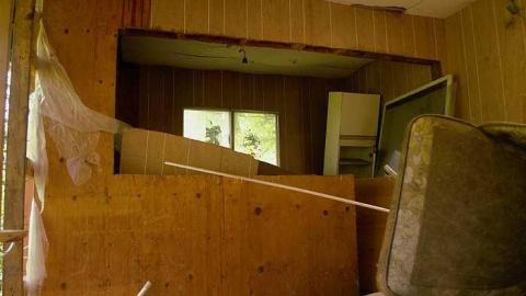 houses long lost - Migrant-camp43.jpg