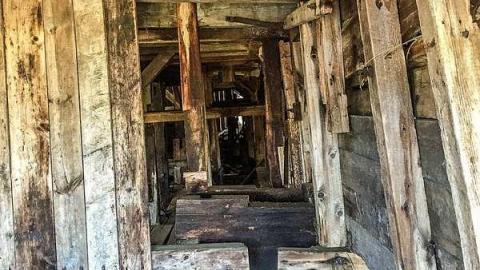 Balaclava Sept 2015 - Balaclava-(ghost-town)79.jpg