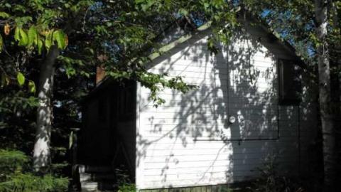 Sandy Beach lake house - Sandy-Beach-Lake-House2.jpg