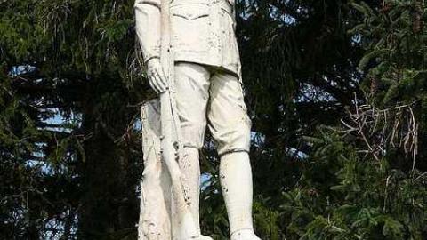 Great War Memorial - Chesterfield-(Ghost-town)36.jpg