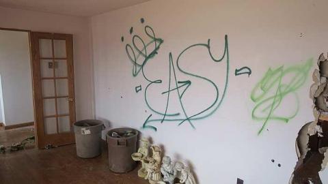 Vacant 2 storey - IMG_3773.jpg