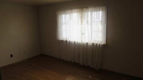 Vacant 2 storey - IMG_3812.jpg