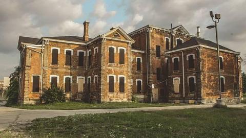 Asylum - Century-Manor-Asylum540.jpg