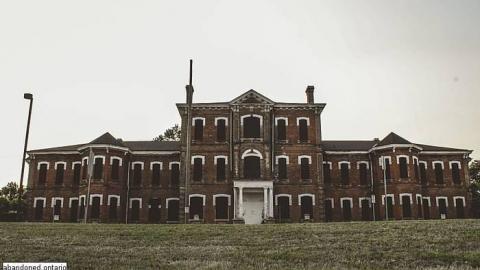 Asylum - Century-Manor-Asylum341.jpg