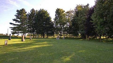 Mayne Cemetery - Mayne-(ghost-town)14.jpg