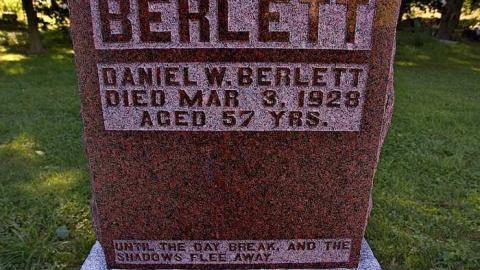 Mayne Cemetery - Mayne-(ghost-town)18.jpg